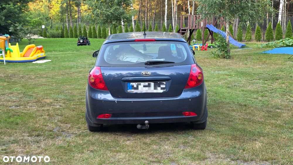 Kia Ceed 1.6 Crdi Comfort + - 7