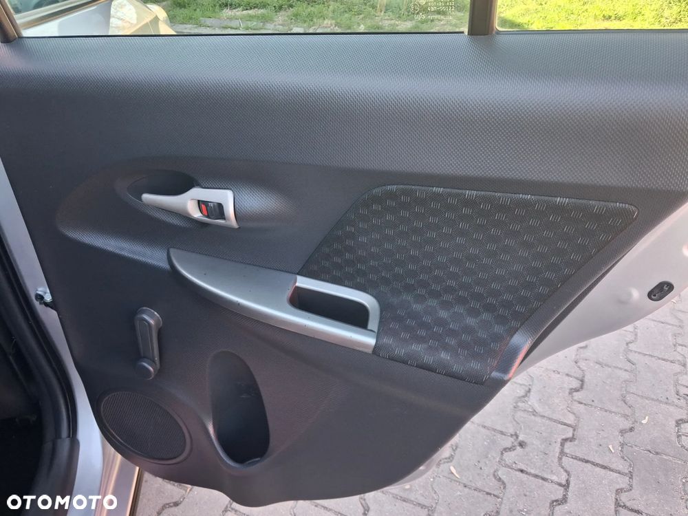 Toyota Urban Cruiser 1.33 4x2 Club - 33