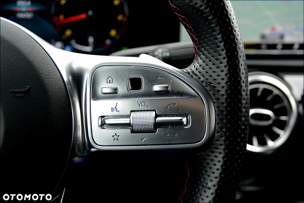 Mercedes-Benz Klasa A 200 7G-DCT AMG Line - 28