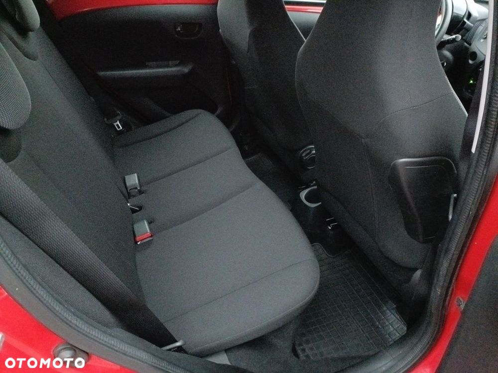 Toyota Aygo - 12
