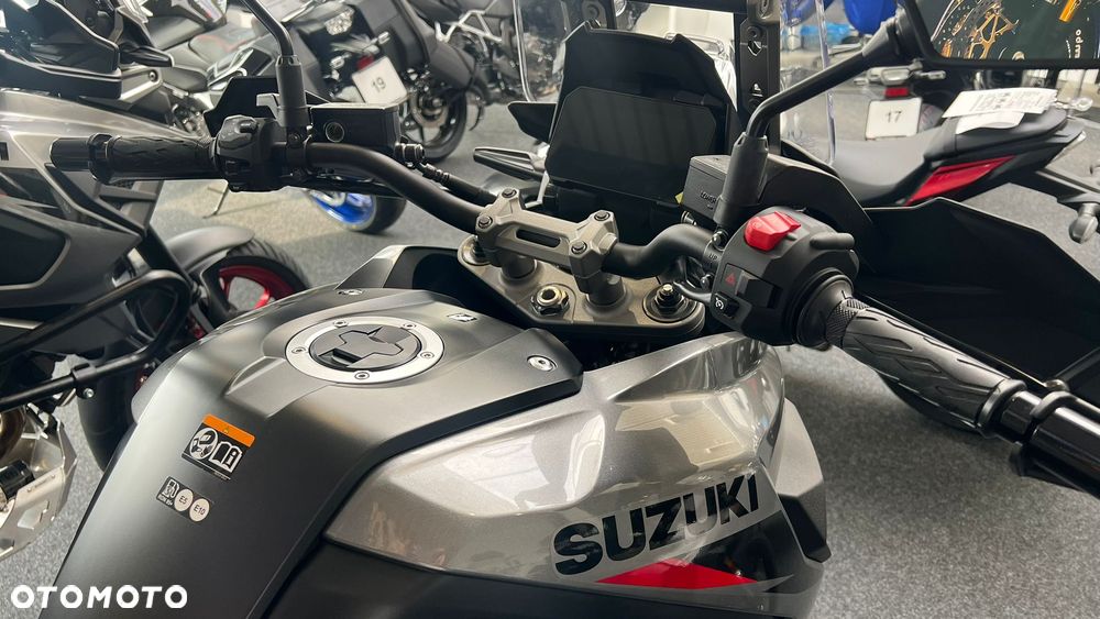 Suzuki V-STROM - 8