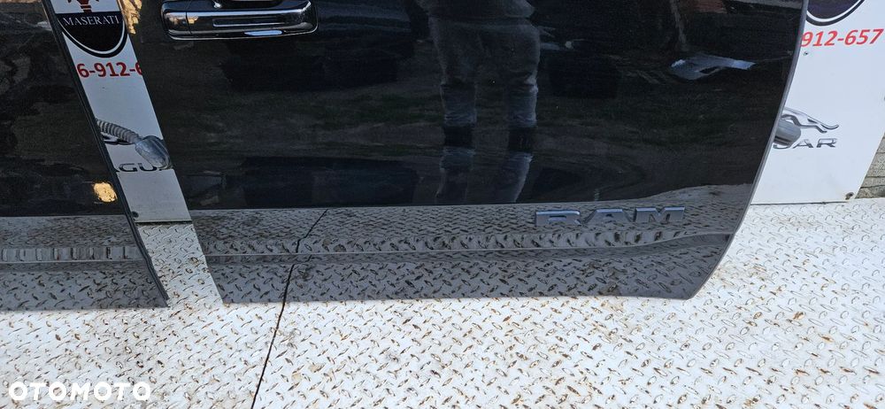 RAM 1500 V 5  2019- Big Horn KRÓTKI QUAD CAB 1,5 Drzwi przód prawy Drzwi przednie prawe  KOMPLETNE KOLOR PXJ - 6