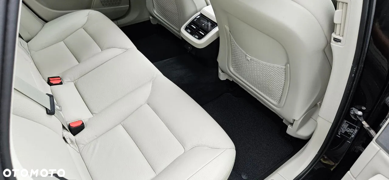 Volvo V90 Cross Country D5 AWD Pro - 18