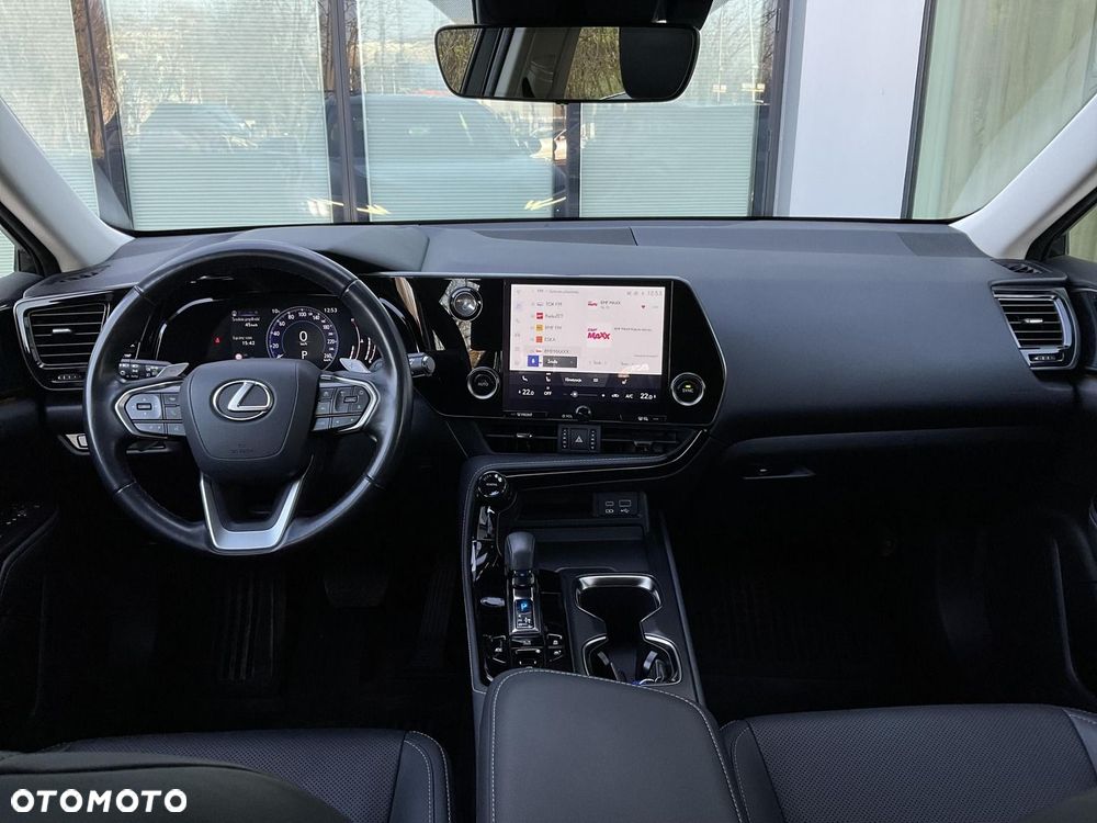 Lexus NX 350h Business AWD - 9
