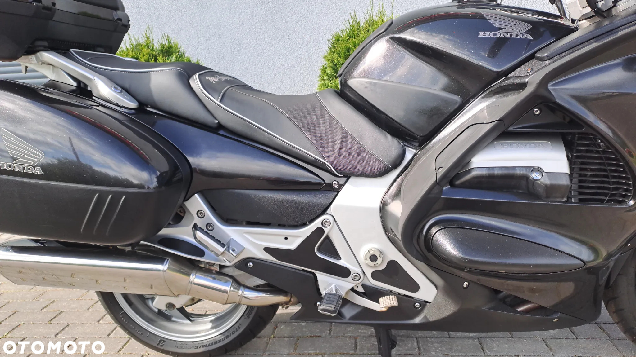 Honda ST - 16