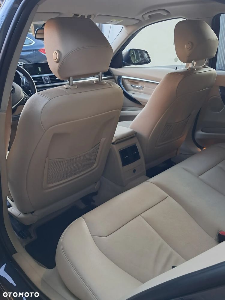 BMW Seria 3 - 18