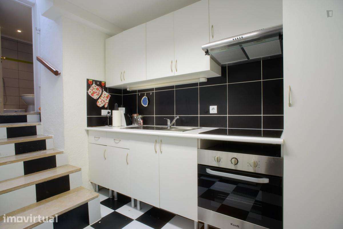 Quarto - localizado em Alameda Lisbon - Grande imagem: 5/32