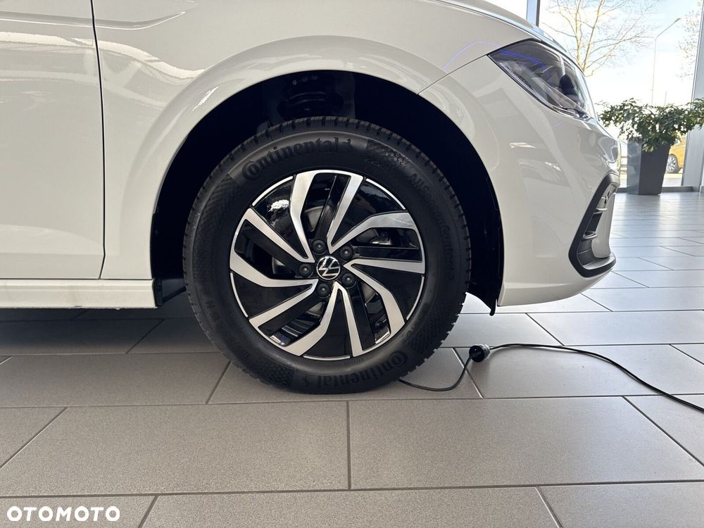 Volkswagen Polo - 19