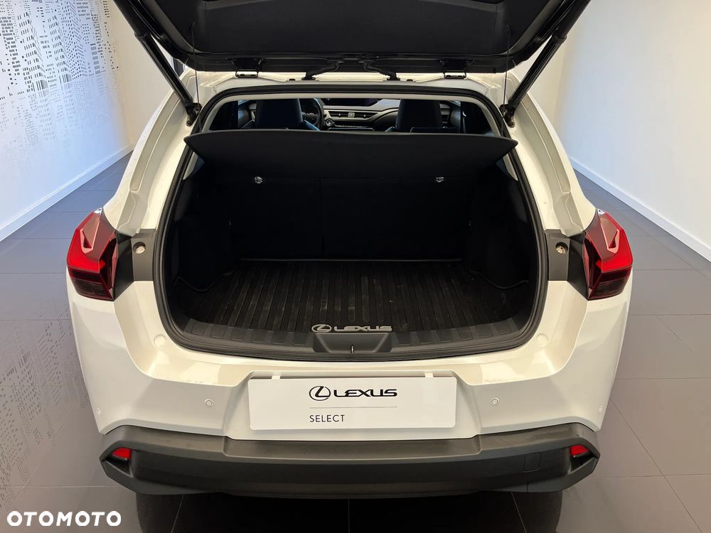 Lexus UX - 7