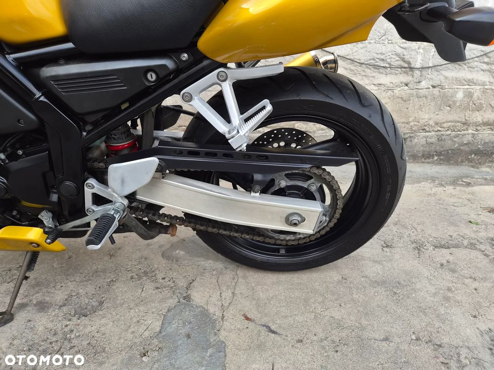 Yamaha FZS - 20