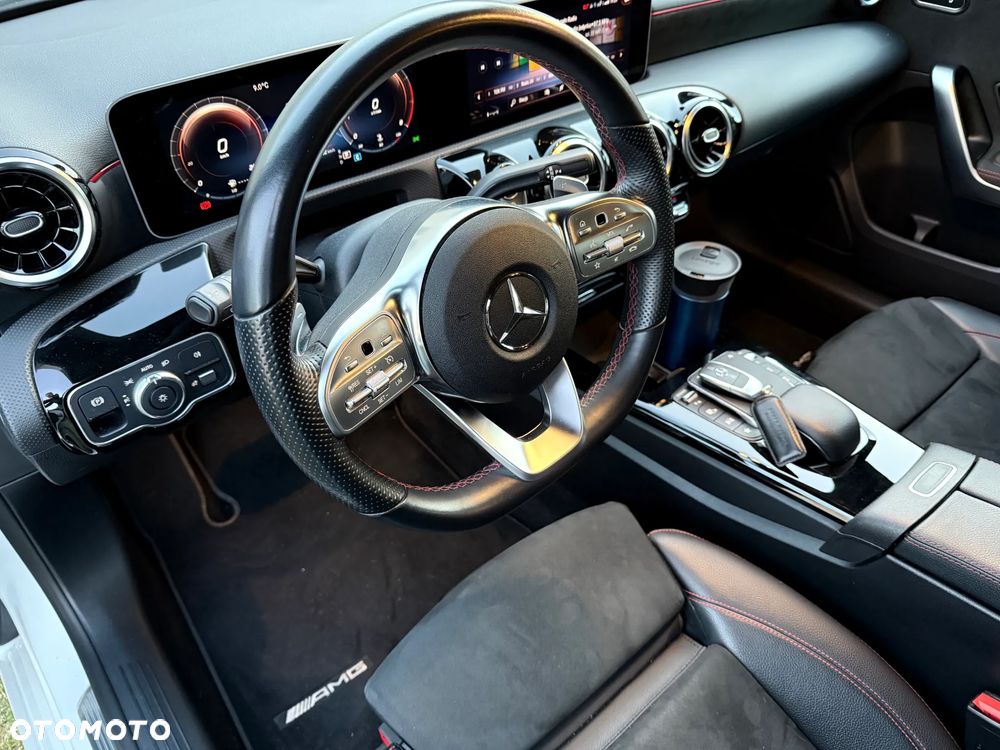 Mercedes-Benz Klasa A 200 AMG Line 7G-DCT - 4