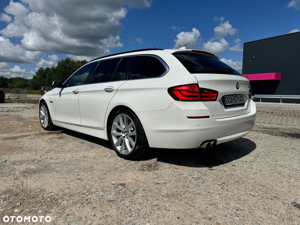 BMW Seria 5 525d - 5