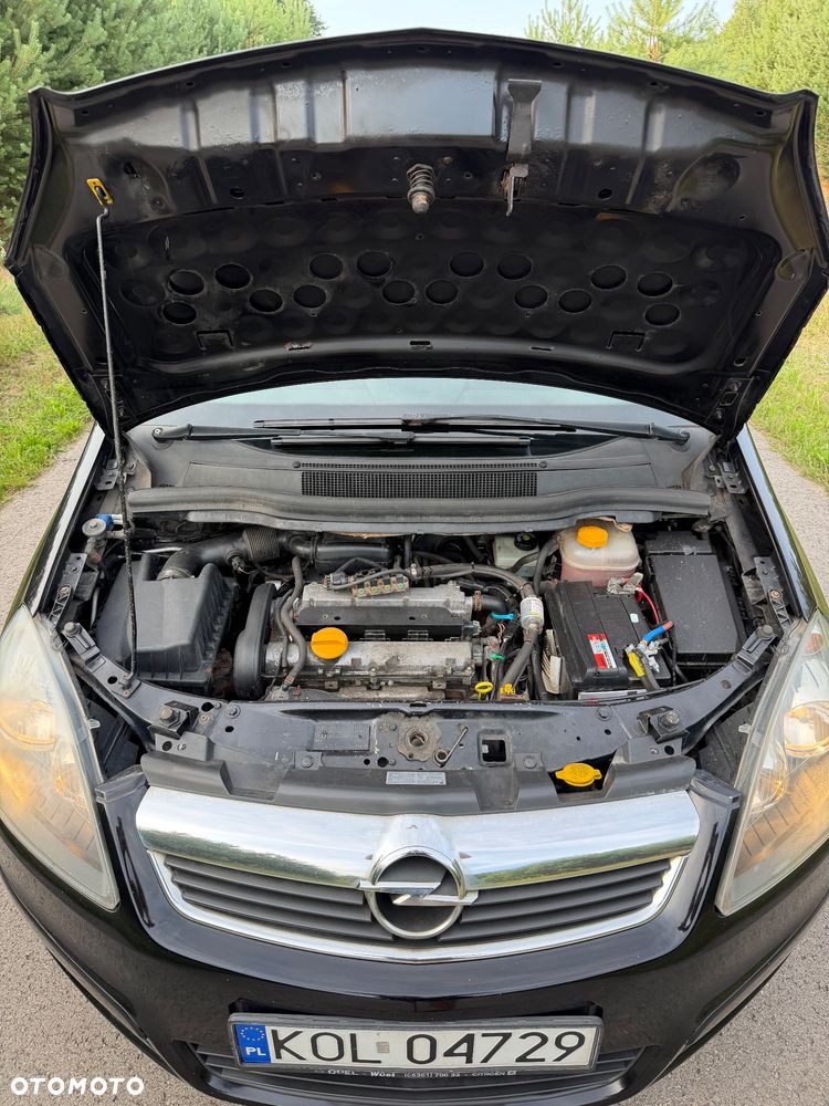 Opel Zafira 1.6 16V Comfort - 16