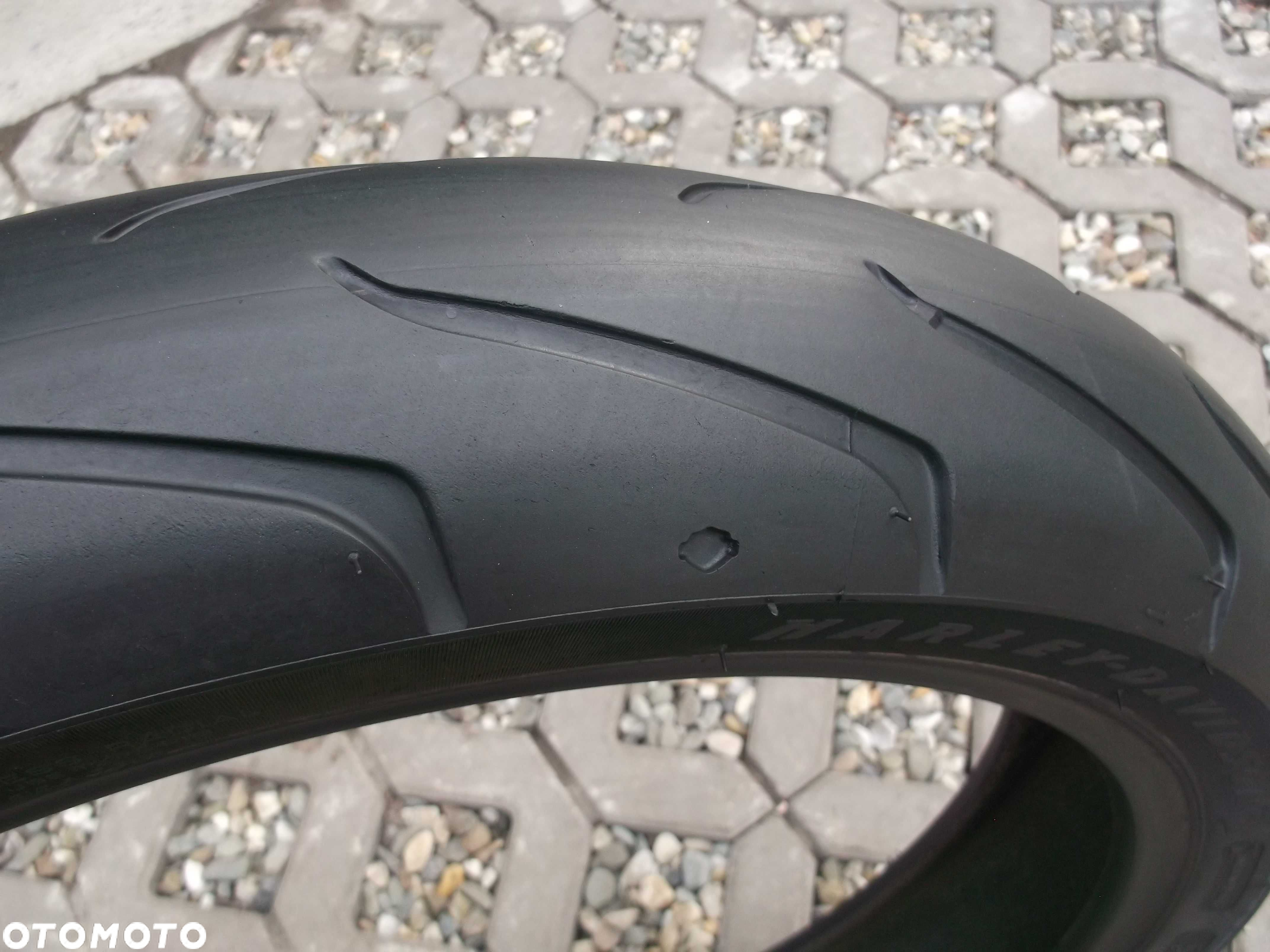 opona 120/70 ZR19 Michelin Scorcher 11 dot3018 Harley-Davidson 2,3mm - 3
