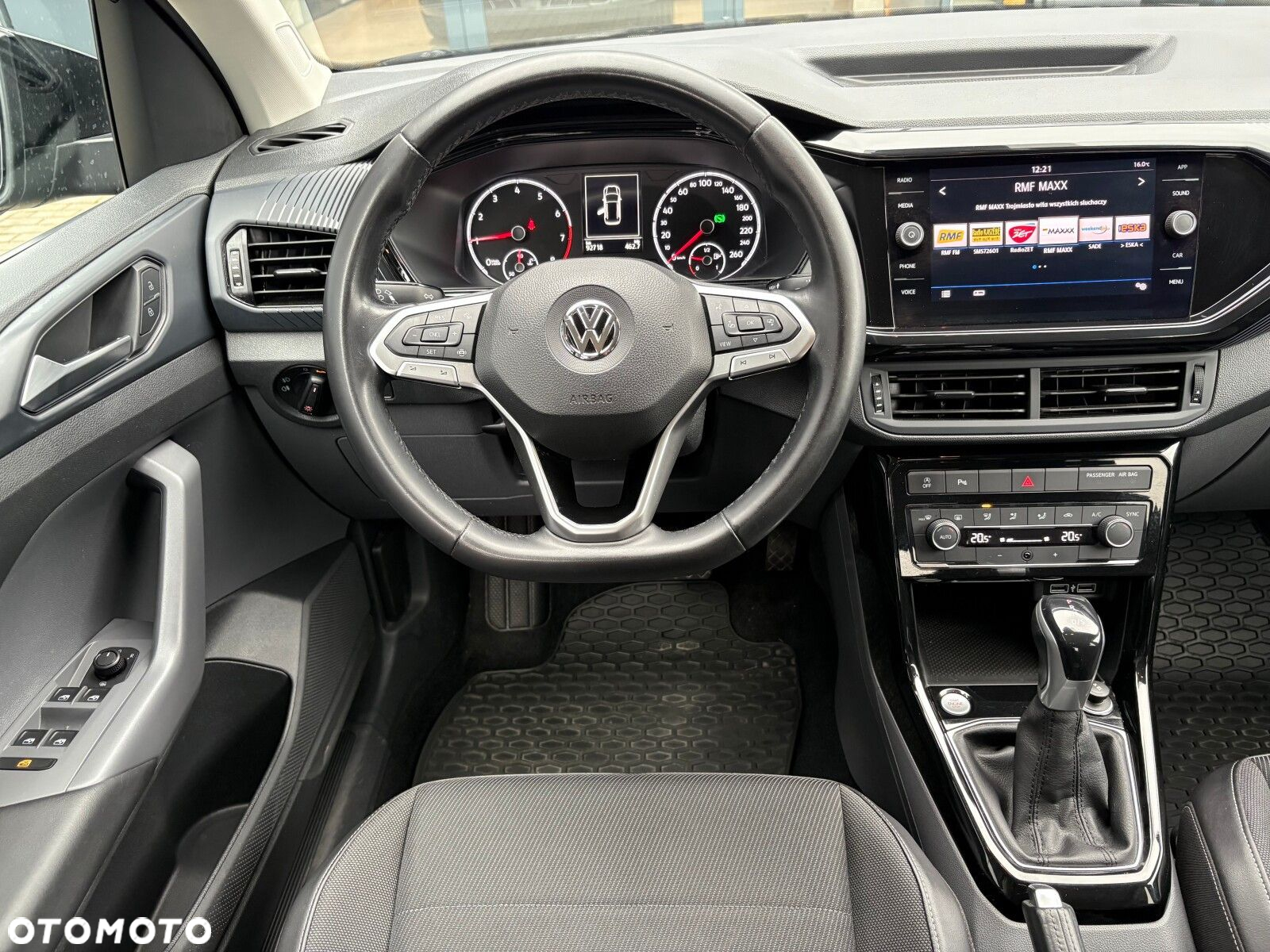 Volkswagen T-Cross - 10