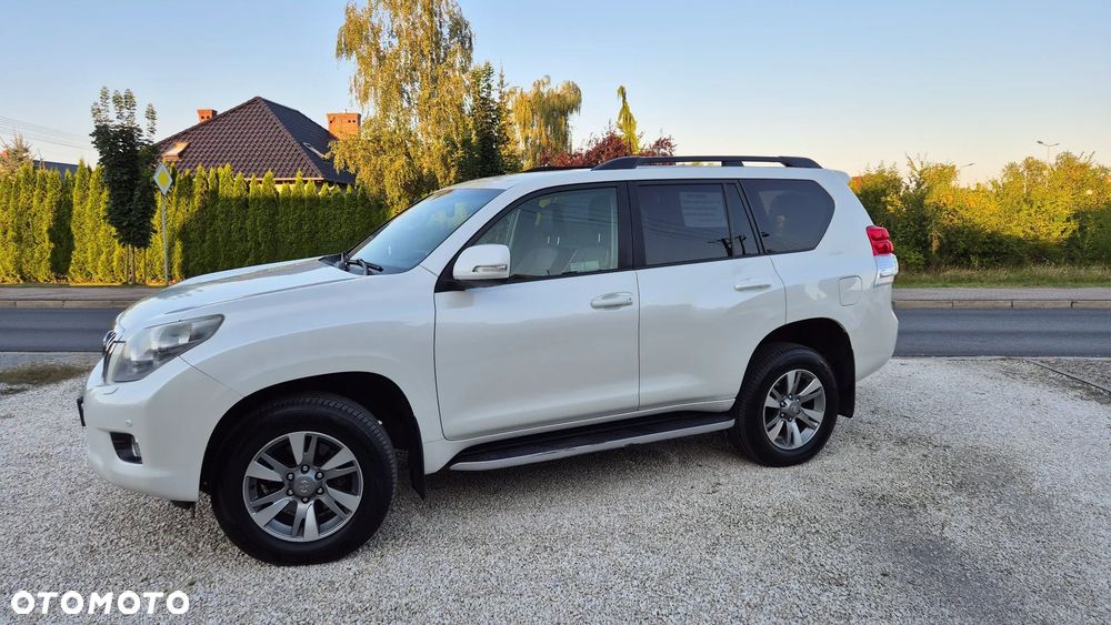 Toyota Land Cruiser LC 3.0 D-4D Premium 7os - 2