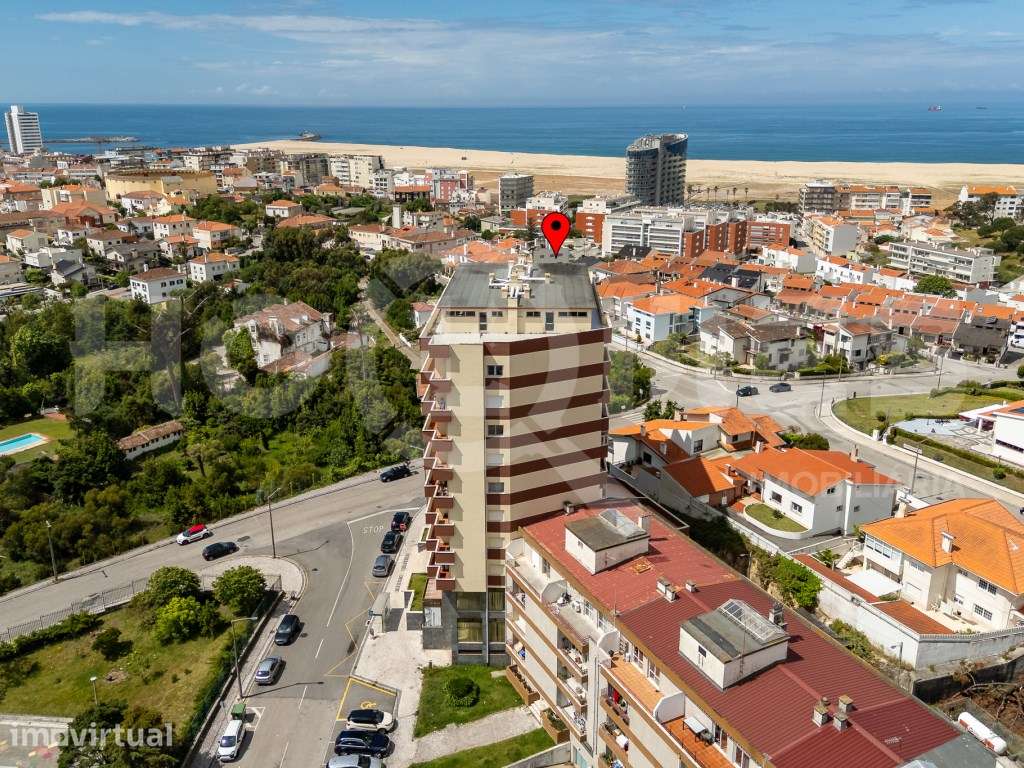 T2 de Luxo no Último Andar | Vista Mar, Serra e Cidade | Centro da ... - Grande imagem: 4/43