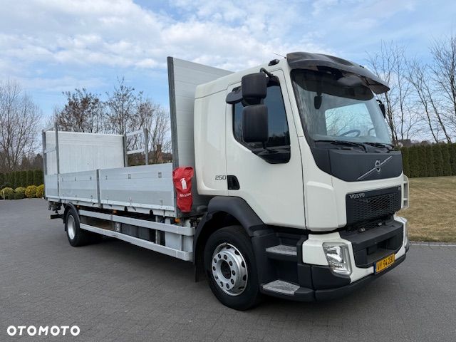 Volvo FL 250 4x2 Skrzynia 18palet / Ładowność 10200kg/Super Stan - 3