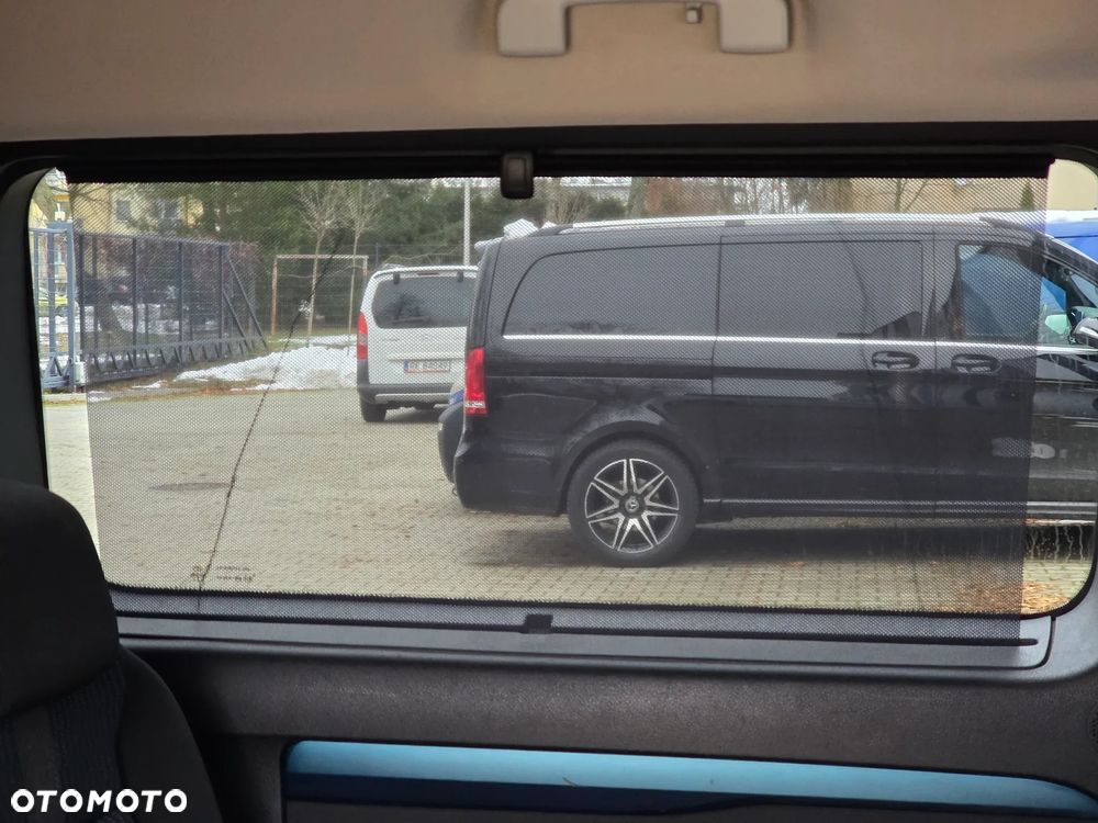 Peugeot Traveller L2 2.0 Allure - 22