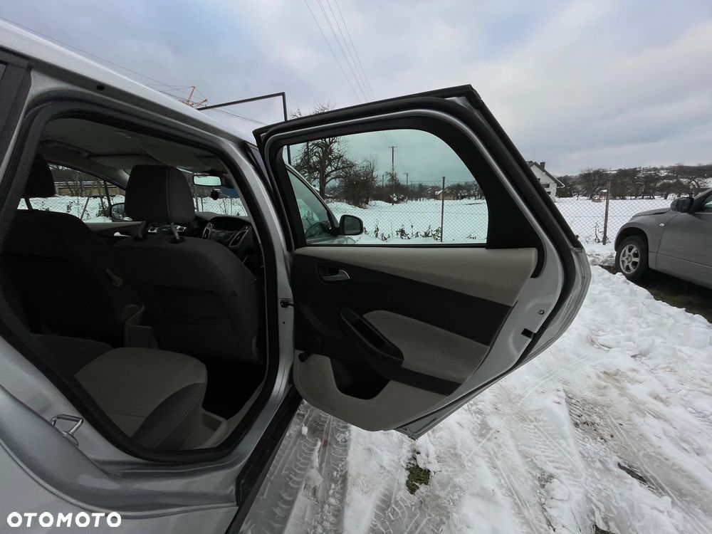 Ford Focus 1.6 TDCi DPF SYNC Edition - 15