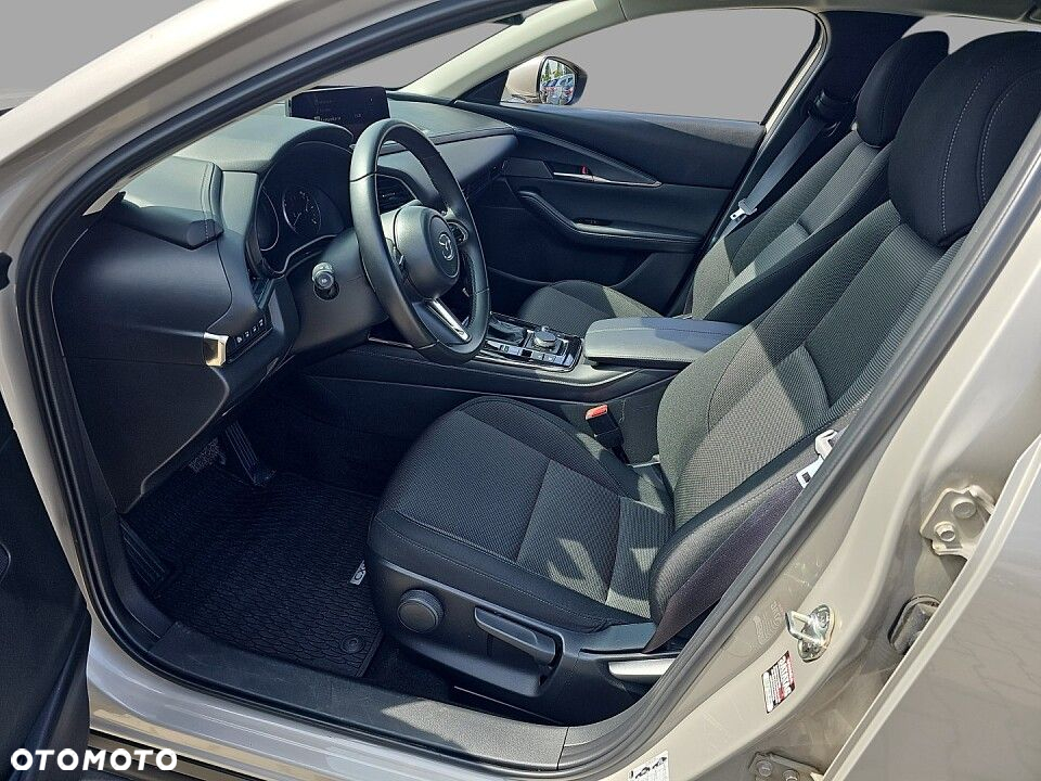 Mazda CX-30 - 11