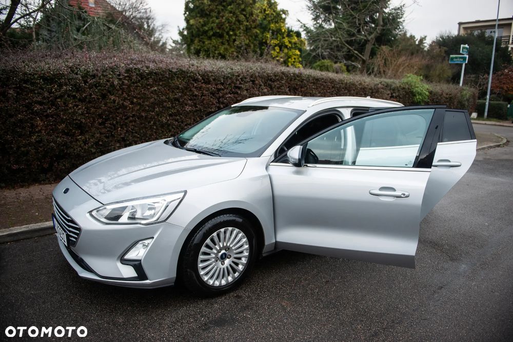 Ford Focus 1.5 EcoBlue Start-Stopp-System TITANIUM - 15
