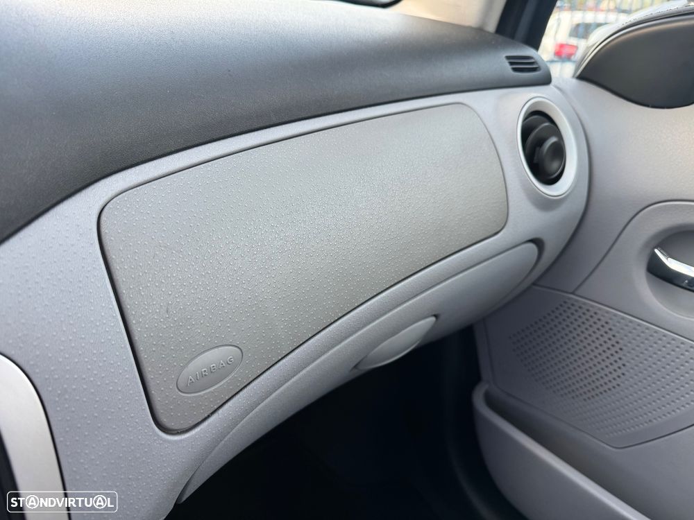 Citroën C3 1.4 HDi Exclusive - 16