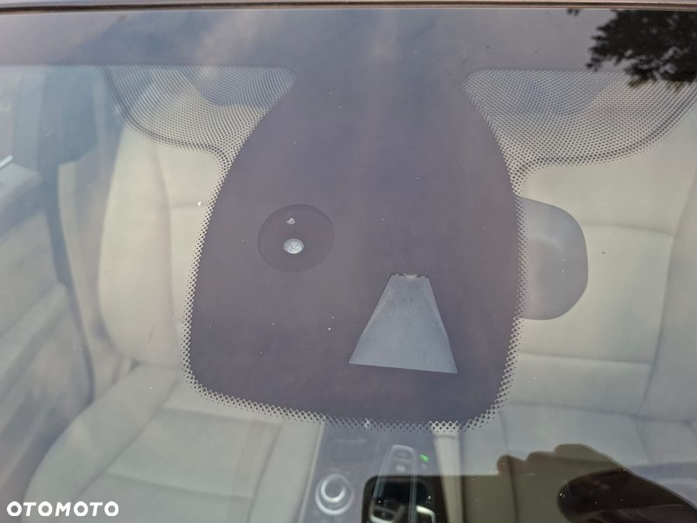 BMW Seria 5 525d - 21