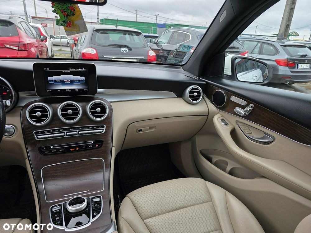 Mercedes-Benz GLC - 18