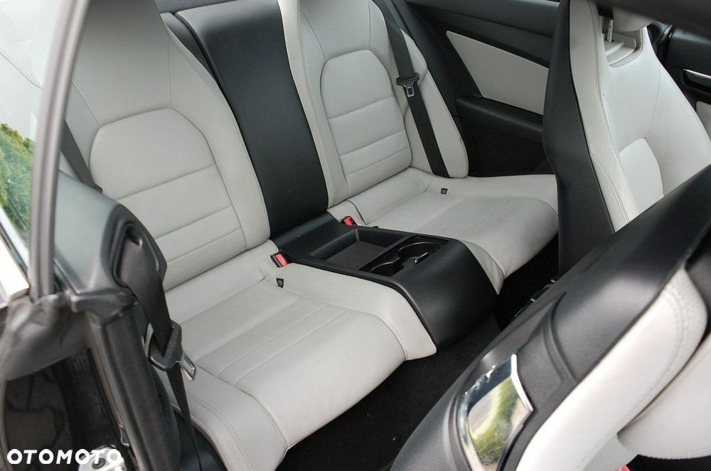 Mercedes-Benz Klasa E - 25