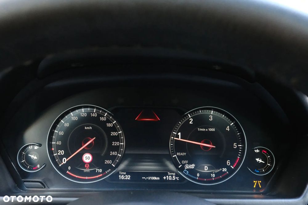 BMW 3GT 320d Sport-Aut Luxury Line - 23