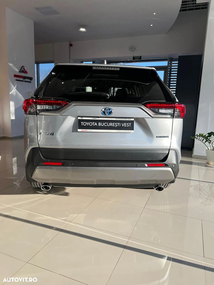 Toyota RAV4 - 4