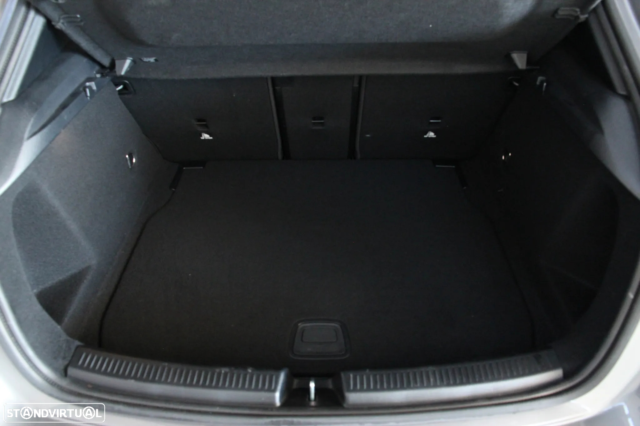 Mercedes-Benz A 200 d AMG Line Aut. - 27
