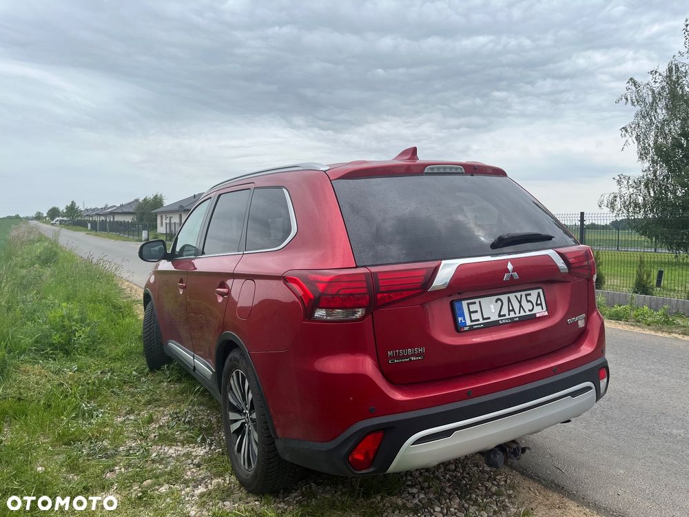 Mitsubishi Outlander 2.0 Intense 4WD CVT - 9