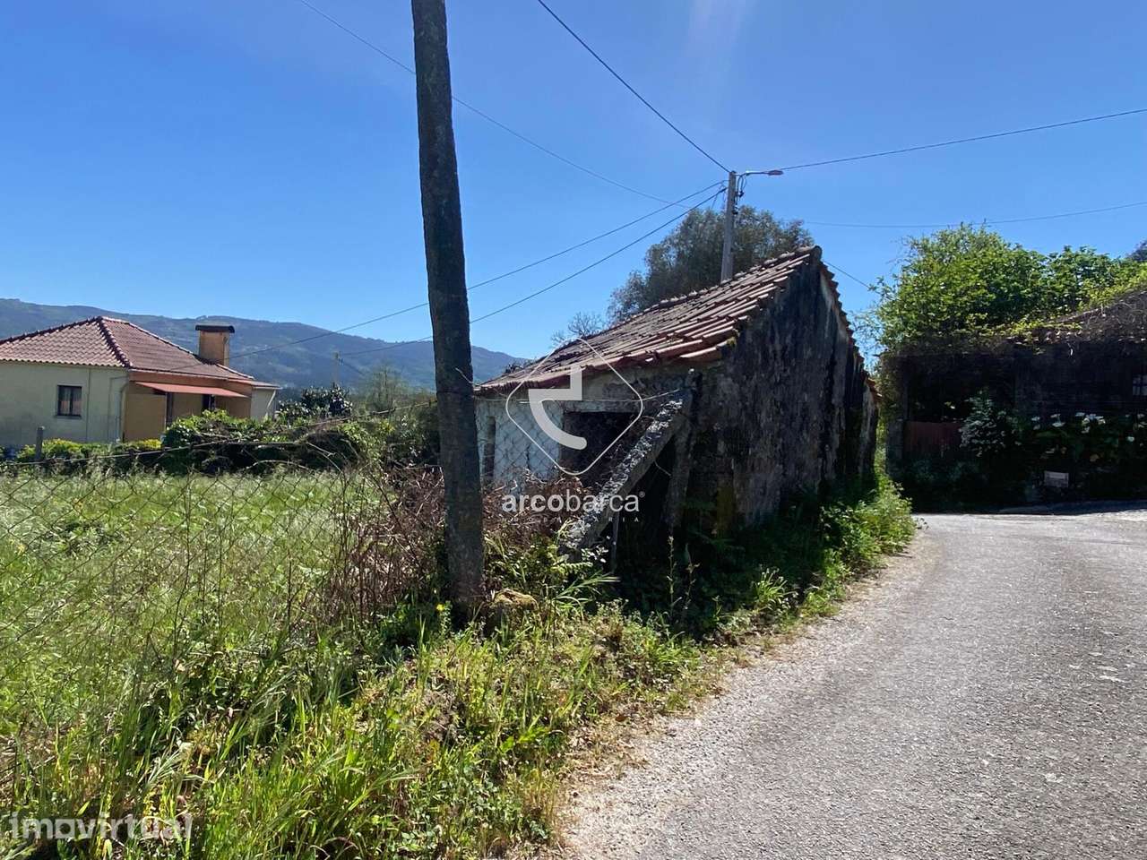 Casa em pedra para restaurar. Jolda, Arcos de Valdevez - Grande imagem: 4/8