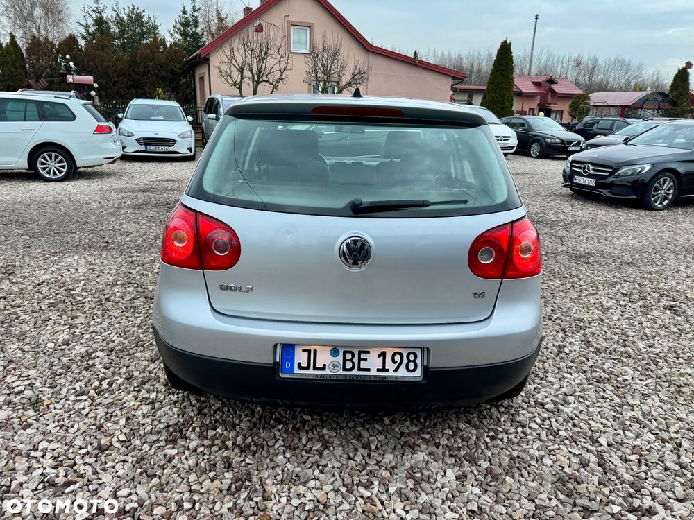 Volkswagen Golf - 13