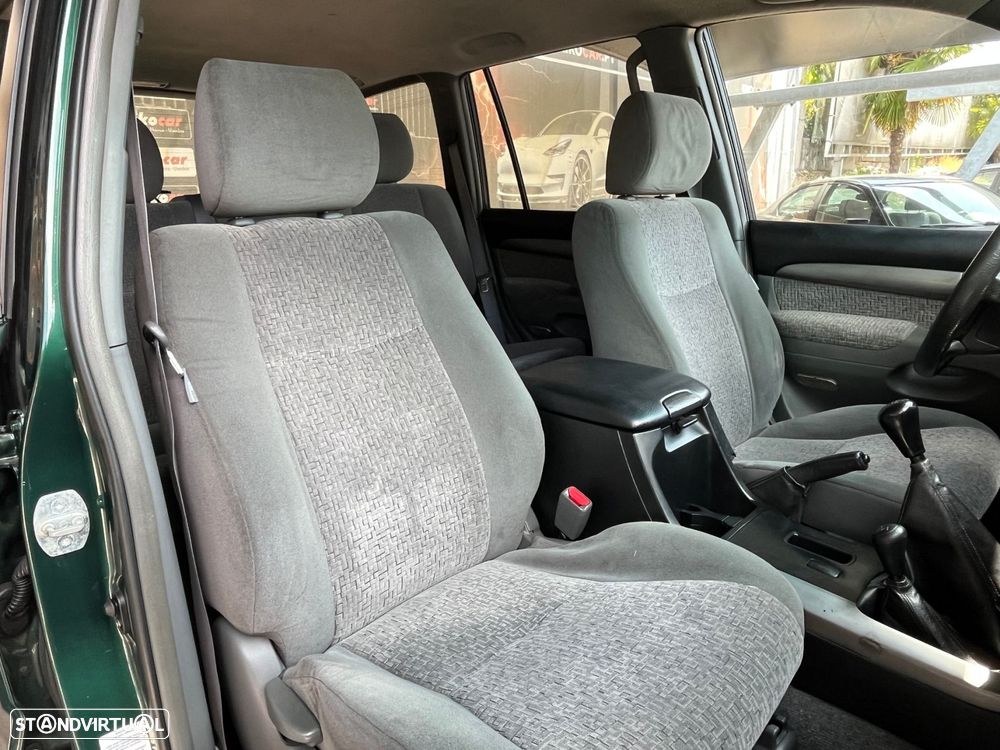 Toyota Land Cruiser 3.0 D-4D - 45