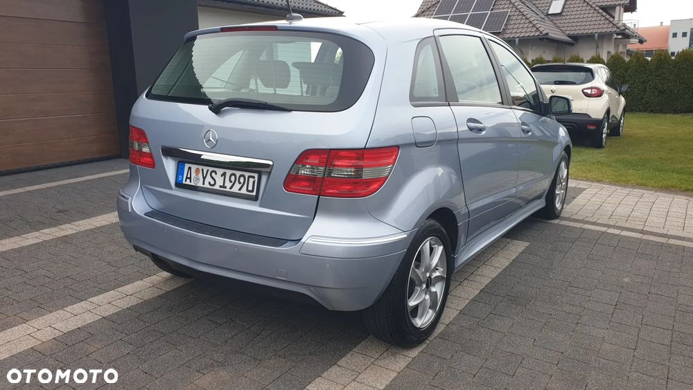 Mercedes-Benz Klasa B 180 BlueEFFICIENCY Edition - 5