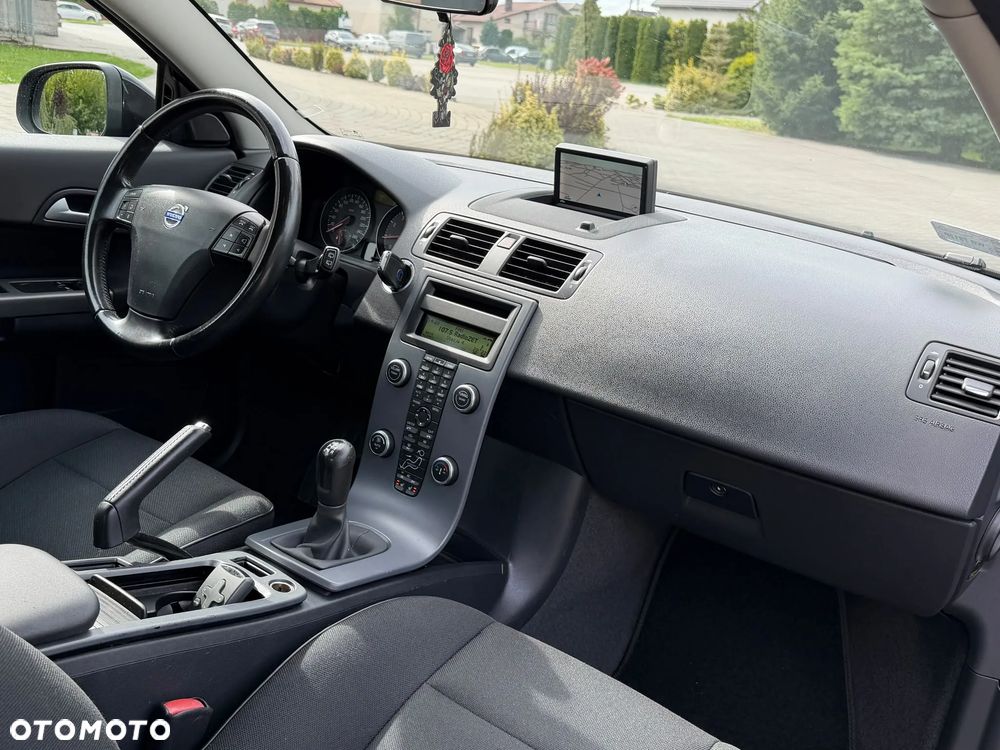 Volvo C30 2.0 Momentum - 27