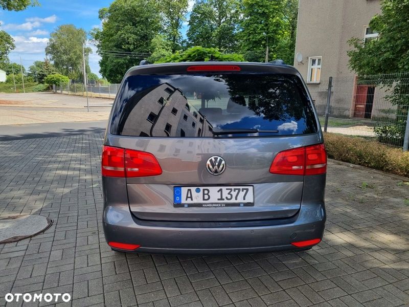 Volkswagen Touran 2.0 TDI Highline - 2