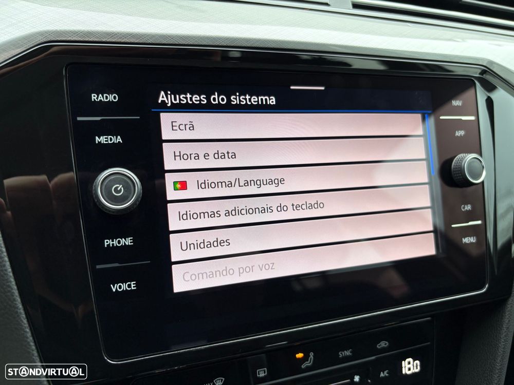 VW Passat Variant 2.0 TDi Elegance DSG - 52