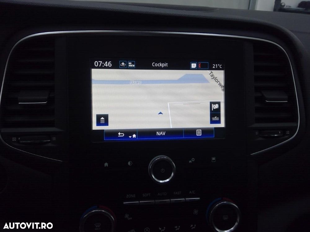 Renault Megane TCe 140 GPF EDC ZEN - 7