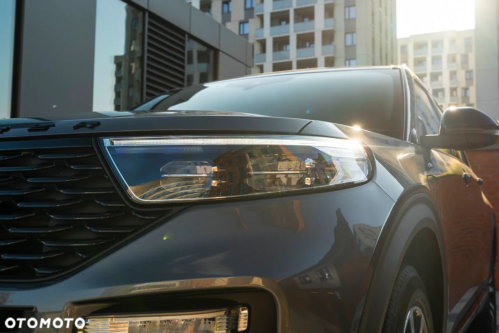 Ford Explorer 3.0 EcoBoost PHEV 4WD ST-Line - 32