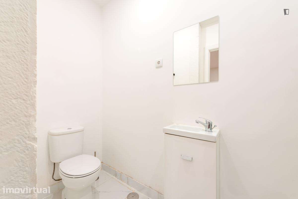 Quarto - localizado em Mouraria Lisbon - Grande imagem: 3/14
