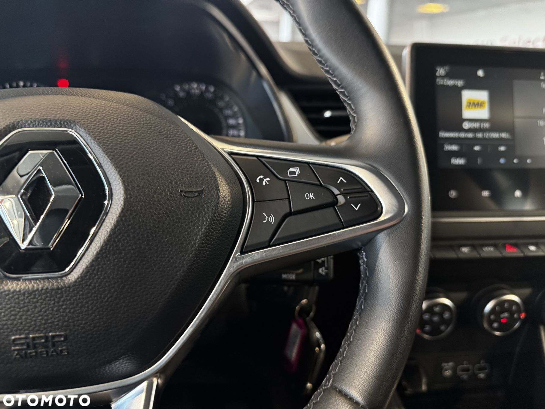 Renault Captur - 22