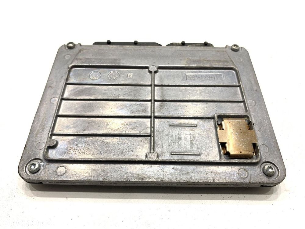 KOMPUTER SILNIKA  AUDI A3 (8L1) 1996 - 2006 1.6 75 kW [102 KM] benzyna 2000 - 2003 06A906033J - 2