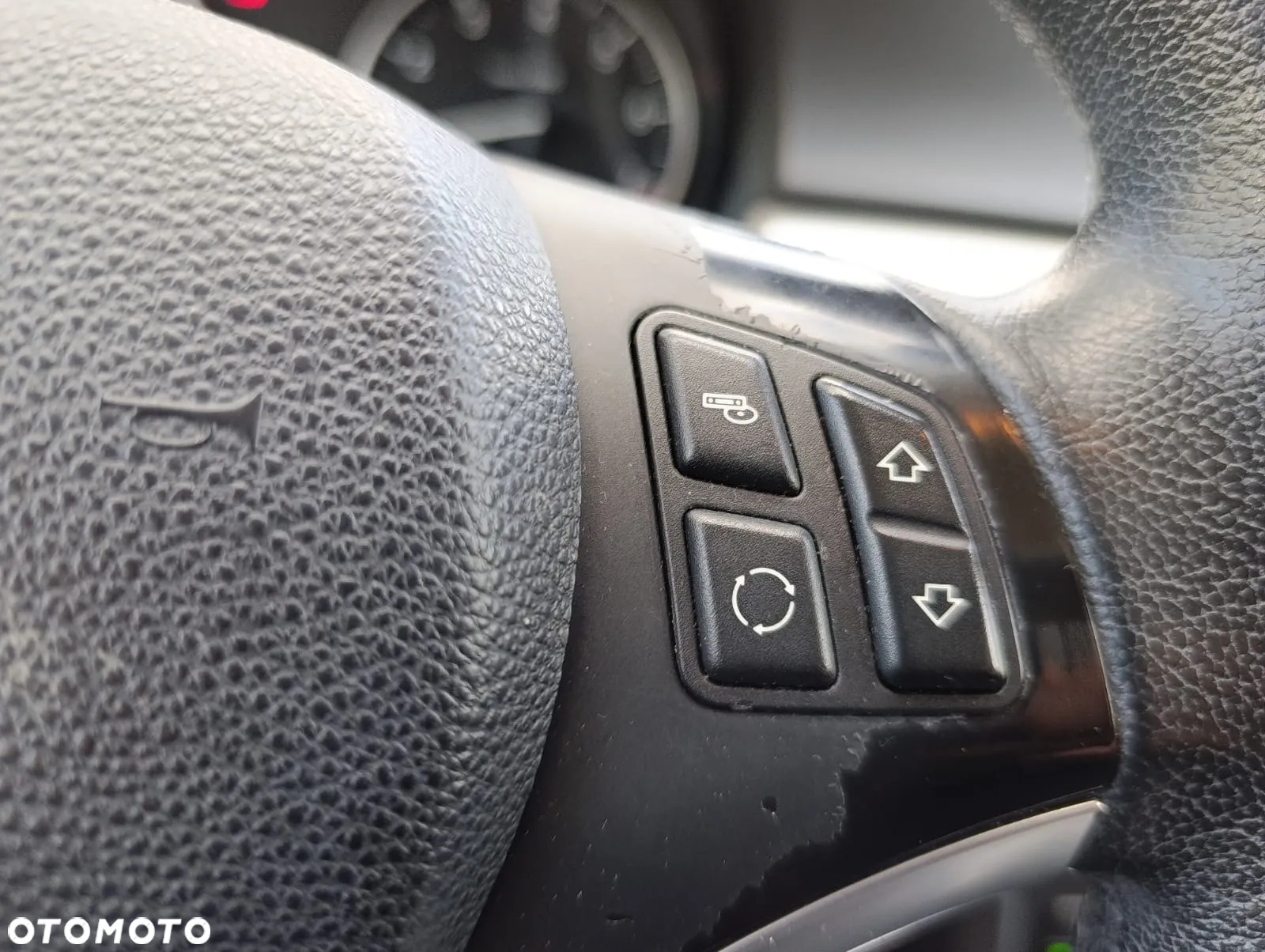 BMW Seria 3 320i Touring - 11