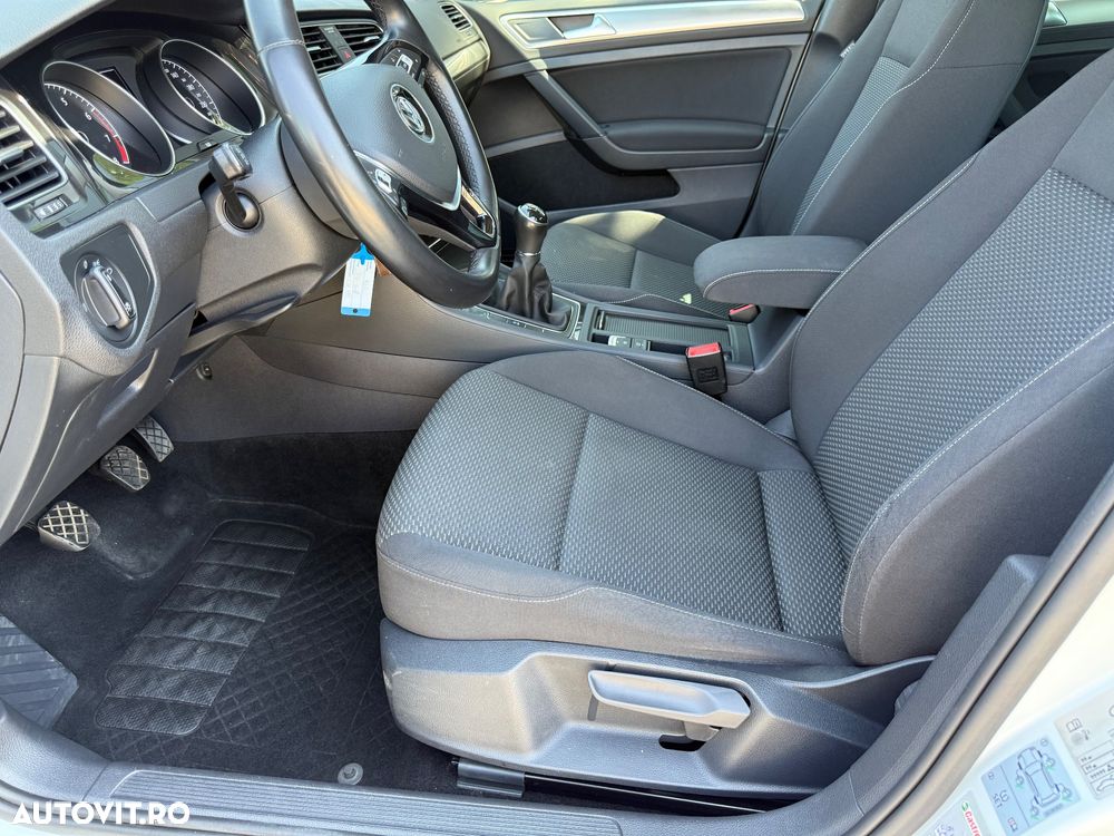 Volkswagen Golf 1.5 TSI BlueMotion ACT Comfortline - 10