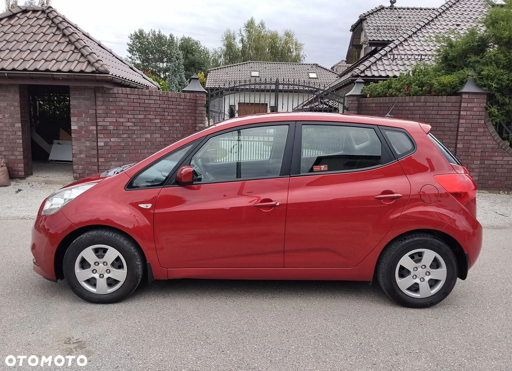 Kia Venga - 3