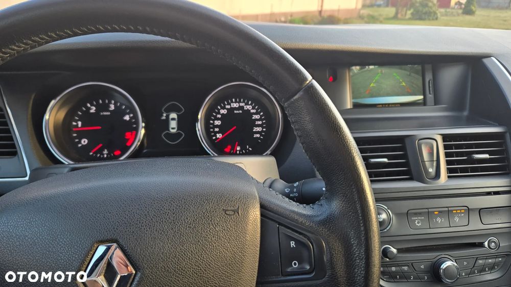 Renault Latitude 2.0 dCi Privilege - 9